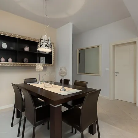 Nikolina Apartamento